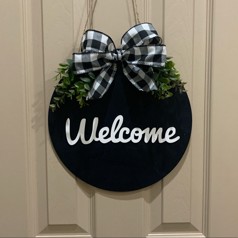 12 inch round wood hanging decor sign.
